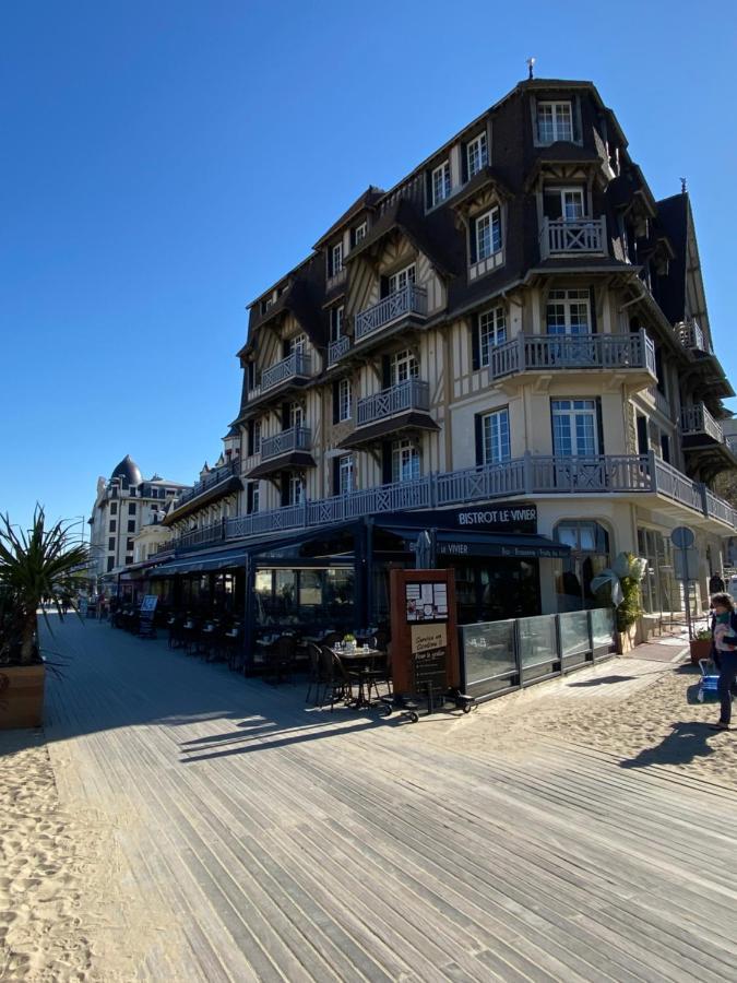 Apartament Le Petit Flaubert Trouville-sur-Mer Zewnętrze zdjęcie